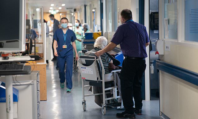 Number of NHS patients placed onto mixed-sex wards reaches all-time high of nearly 5,000