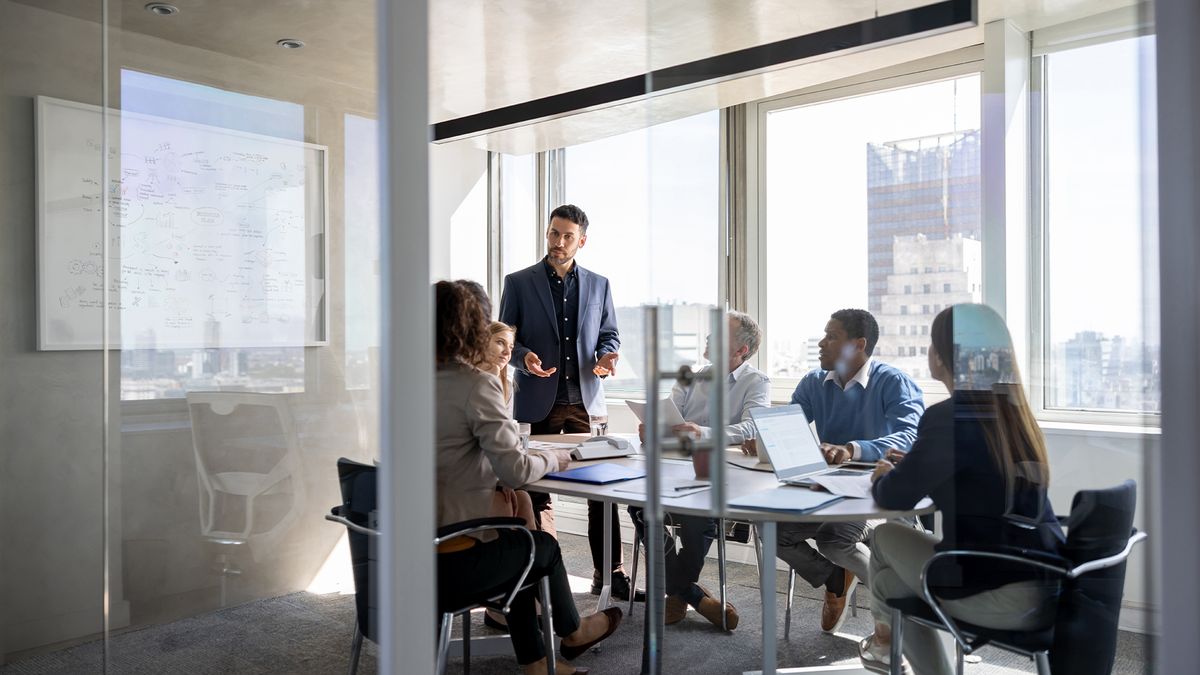 HP wants you to start hyping up AI benefits to staff