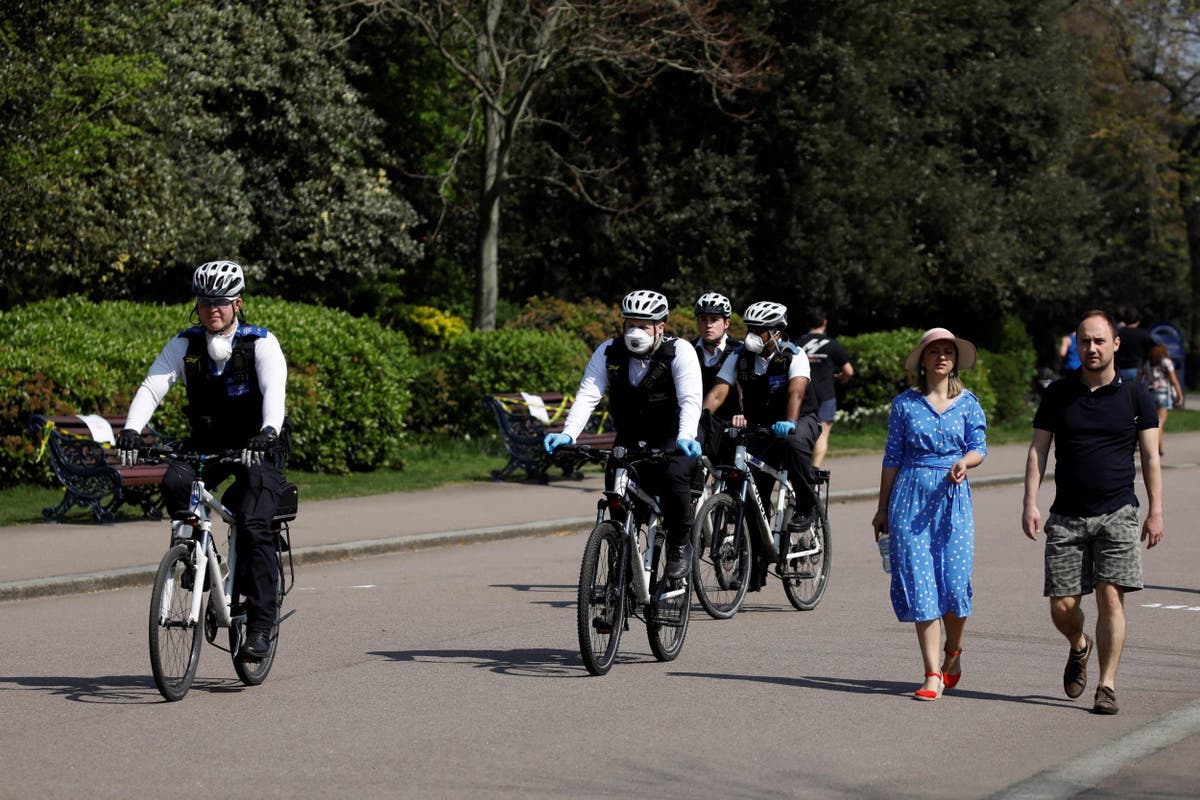 Police issue over 9000 fines for lockdown breaches in England and Wales | London Evening Standard – Evening Standard