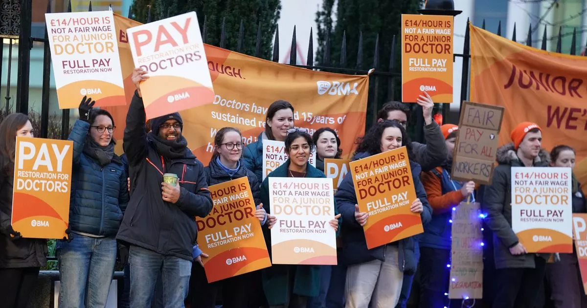 NHS expecting ‘major disruption’ due to heatwave and junior doctors’ strike, health bosses warn