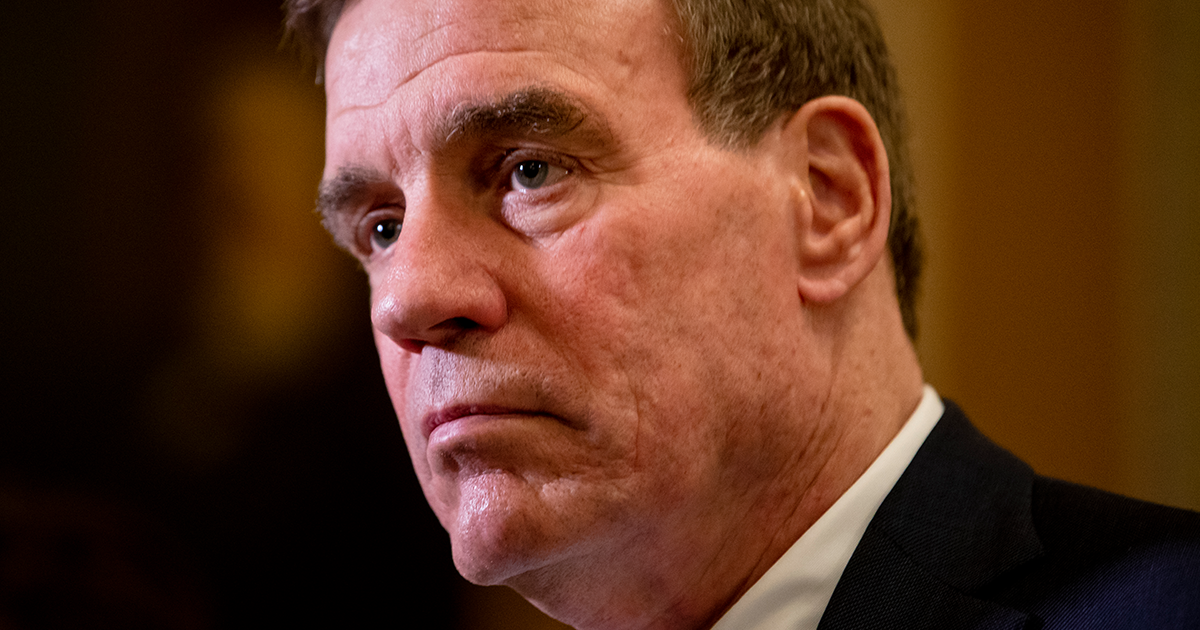 Sen. Warner urges HHS to end voluntary cybersecurity requirements